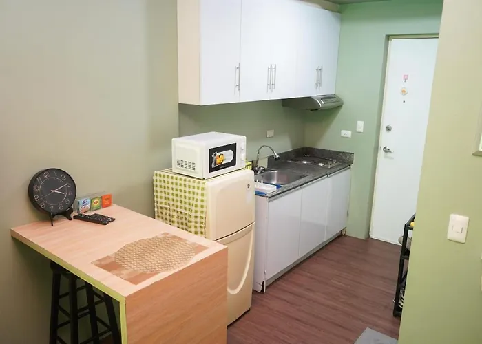 Apartment Beautiful 1-bedroom In Makati - Pool, Gym & Near Airport Manila