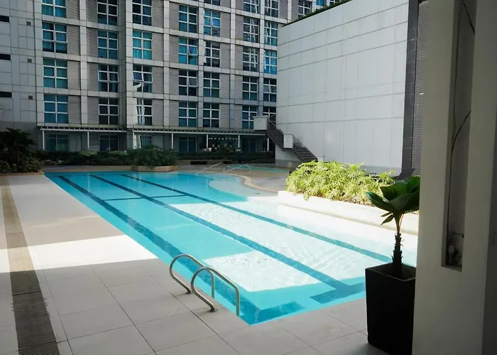 Beautiful 1-bedroom In Makati - Pool, Gym & Near Airport Apartment Manila